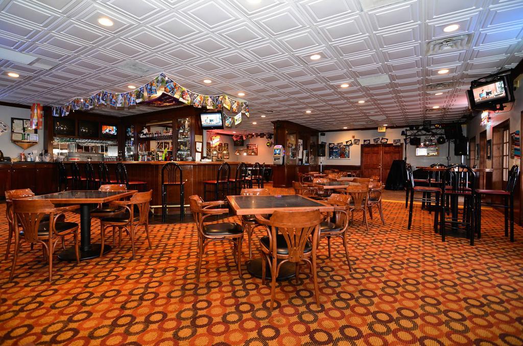 Red Lion Hotel Farmington Restoran fotoğraf